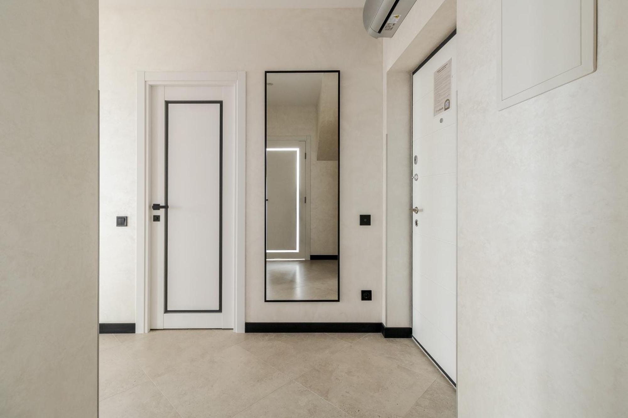 77 Views Apartments By Inshi Lviv Bagian luar foto
